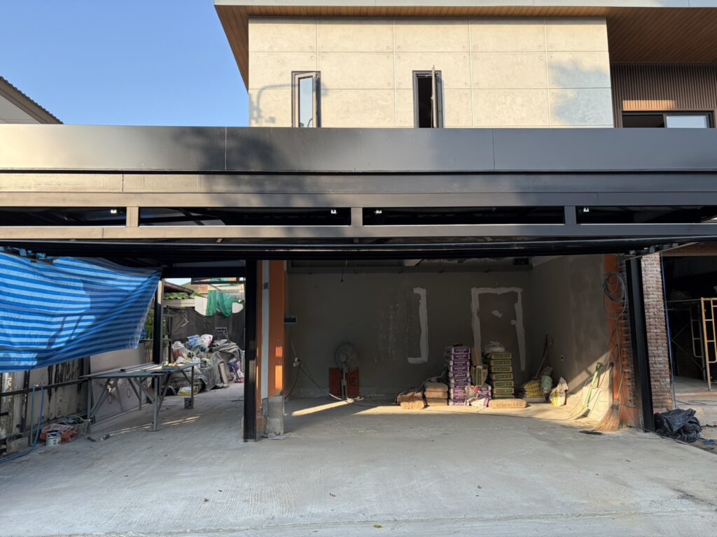 Installation photo of Garage Doors for Single House in Nonthaburi by OZ DOOR (20)