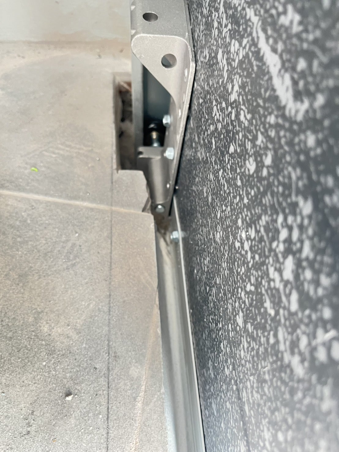 Installation photo of Garage Doors for Single House in Phuket by OZ DOOR (4)