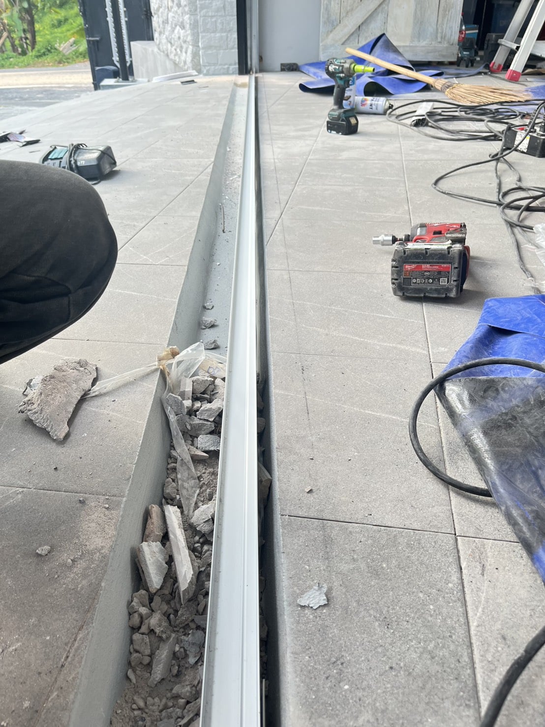 Installation photo of Garage Doors for Single House in Phuket by OZ DOOR (5)