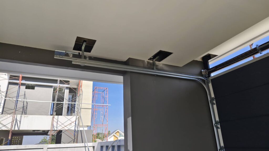 Installation photo of Garage Doors for Single House in Chiang Mai by OZ DOOR (4)