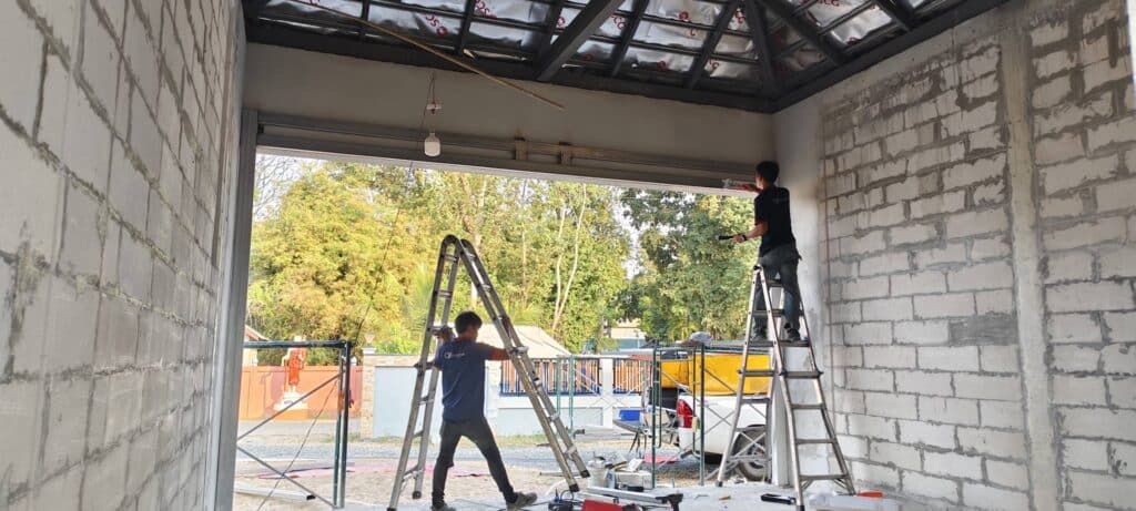 Installation photo of Garage Doors for Single House in Chonburi by OZ DOOR (5)