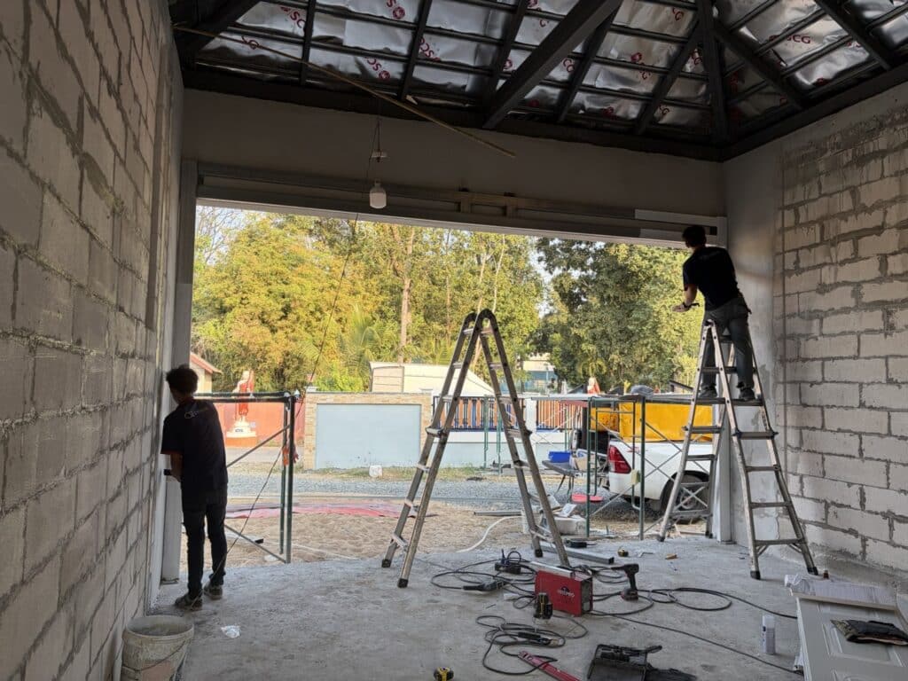 Installation photo of Garage Doors for Single House in Chonburi by OZ DOOR (13)