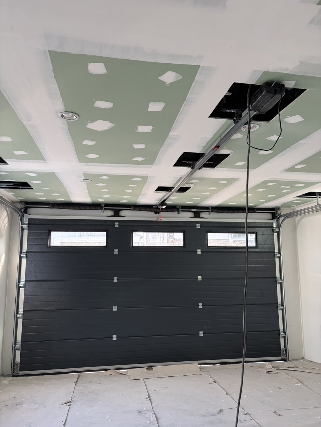 Installation photo of Garage Doors for Single House in Nonthaburi by OZ DOOR (13)