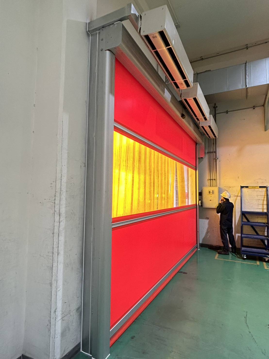 Installation photo of High Speed Doors for Cleanroom / GMP in Rayong by OZ DOOR (2)