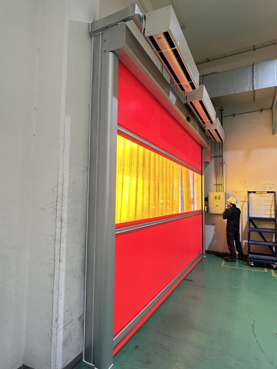 Installation photo of High Speed Doors for Cleanroom / GMP in Rayong by OZ DOOR (12)