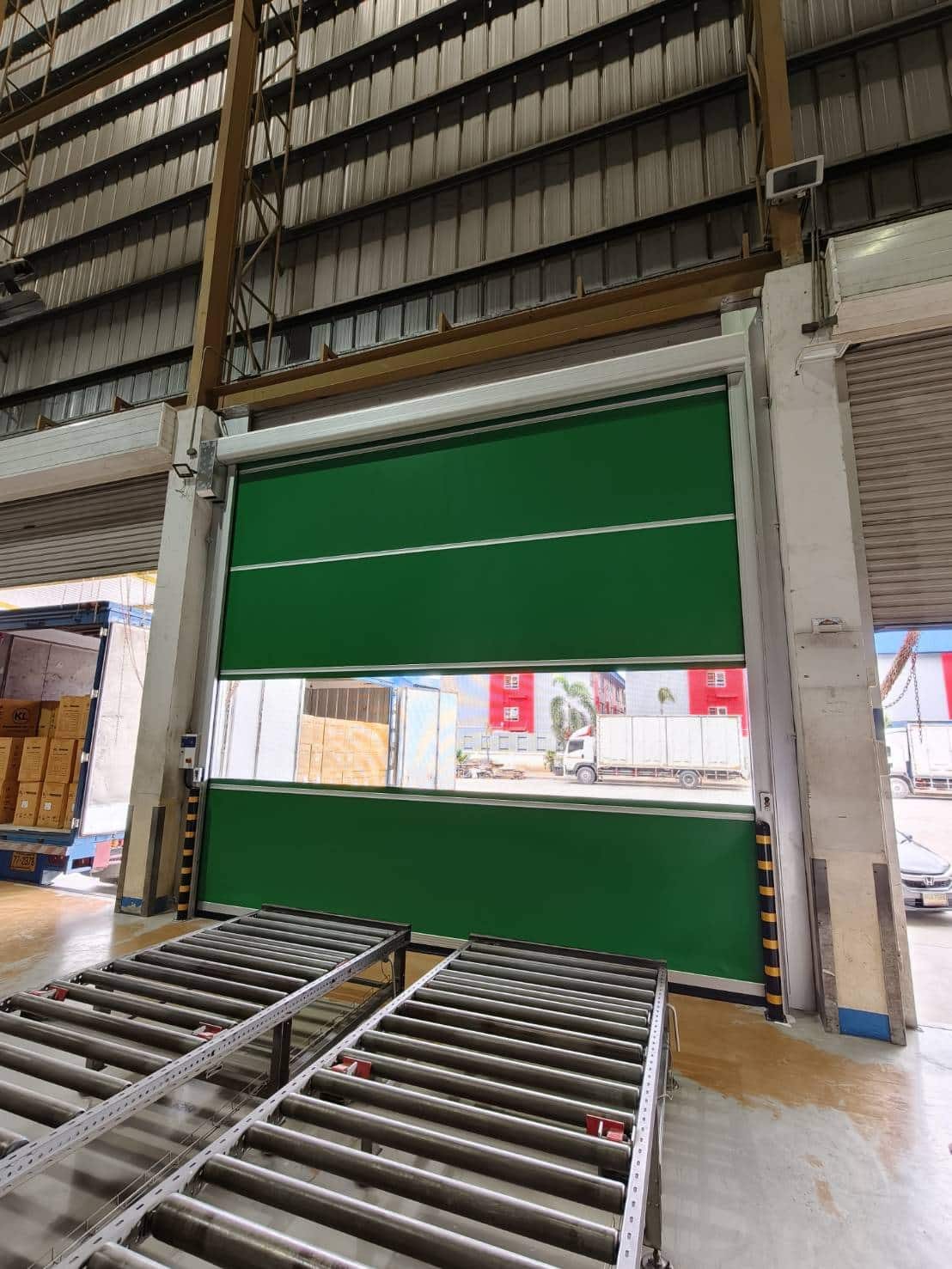 ภาพผลงานติดตั้งประตูไฮสปีด รุ่น Standard สำหรับคลีนรูมและ GMP ที่สมุทรปราการ โดย OZ DOOR (2)