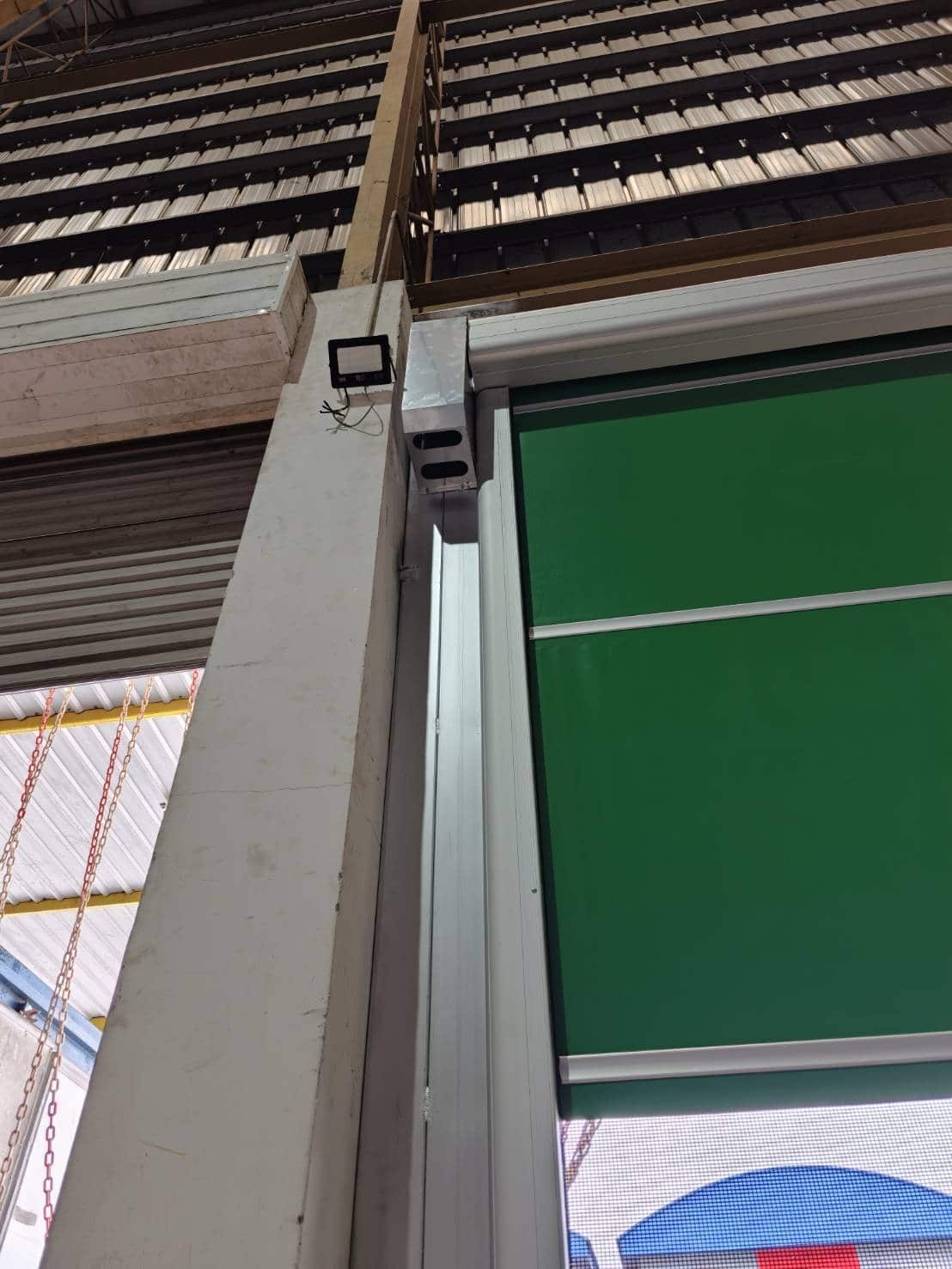 ภาพผลงานติดตั้งประตูไฮสปีด รุ่น Standard สำหรับคลีนรูมและ GMP ที่สมุทรปราการ โดย OZ DOOR (5)