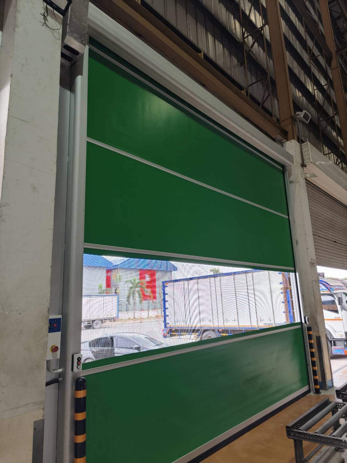 ภาพผลงานติดตั้งประตูไฮสปีด รุ่น Standard สำหรับคลีนรูมและ GMP ที่สมุทรปราการ โดย OZ DOOR (6)