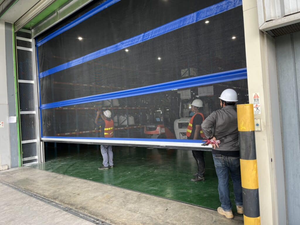 ภาพผลงานติดตั้งประตูไฮสปีด รุ่น Standard สำหรับคลีนรูมและ GMP ที่สมุทรปราการ โดย OZ DOOR (12)