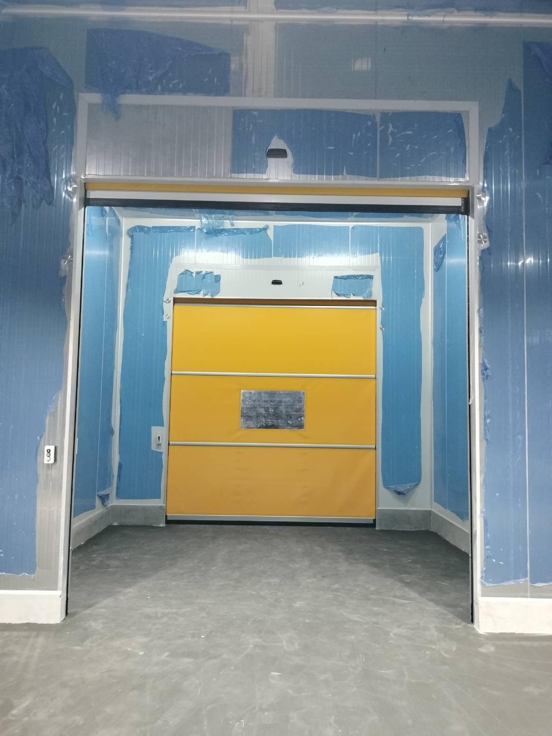 Installation photo of High Speed Doors for Food & Beverage in Prachin Buri by OZ DOOR (7)