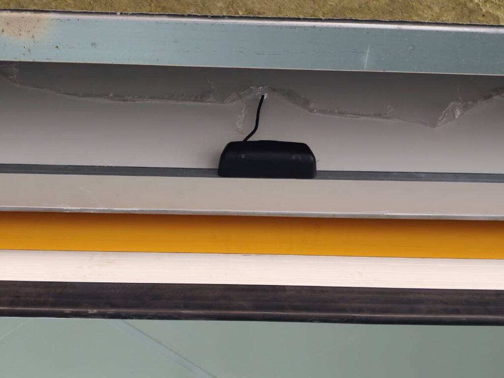 ภาพผลงานติดตั้งประตูไฮสปีด รุ่น Standard สำหรับอาหารและเครื่องดื่ม ที่สมุทรปราการ โดย OZ DOOR (12)