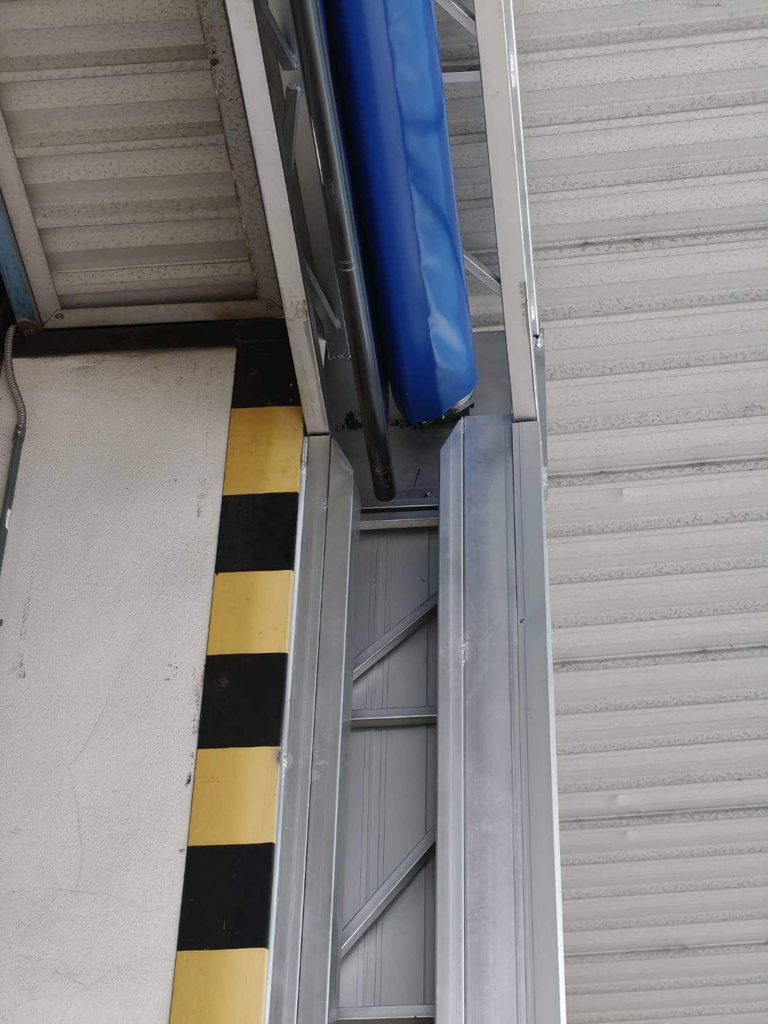 ภาพผลงานติดตั้งประตูไฮสปีด รุ่น Standard สำหรับอาหารและเครื่องดื่ม ที่สมุทรสาคร โดย OZ DOOR (3)