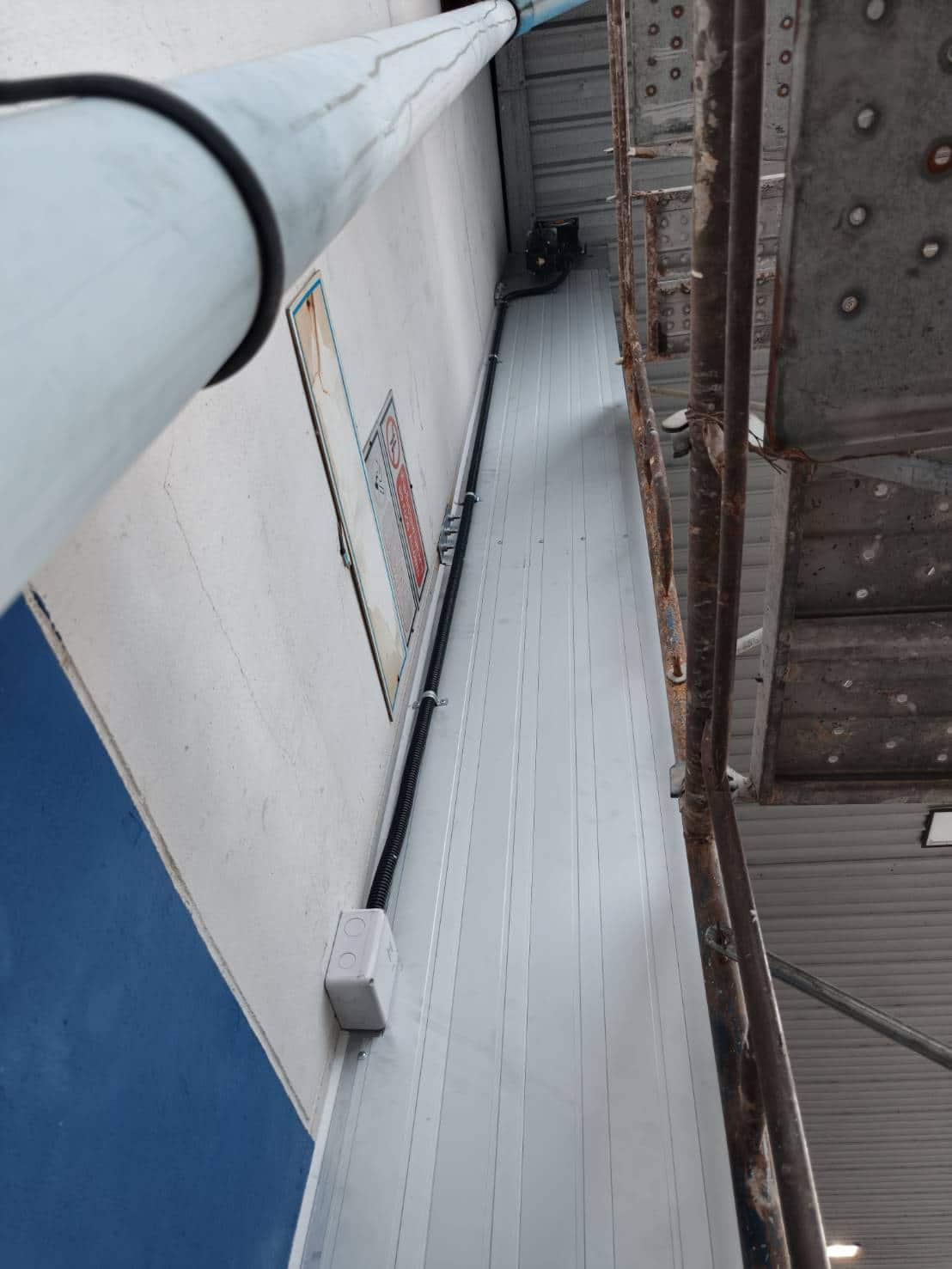 ภาพผลงานติดตั้งประตูไฮสปีด รุ่น Standard สำหรับอาหารและเครื่องดื่ม ที่สมุทรสาคร โดย OZ DOOR (6)