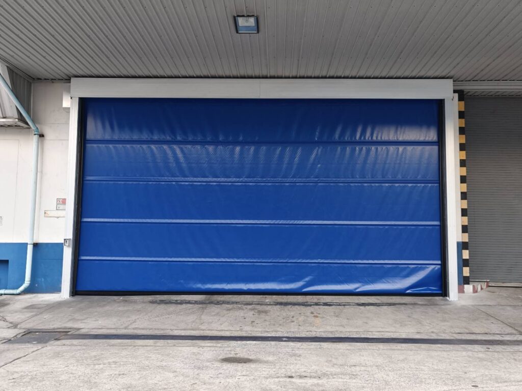 ภาพผลงานติดตั้งประตูไฮสปีด รุ่น Standard สำหรับอาหารและเครื่องดื่ม ที่สมุทรสาคร โดย OZ DOOR (14)