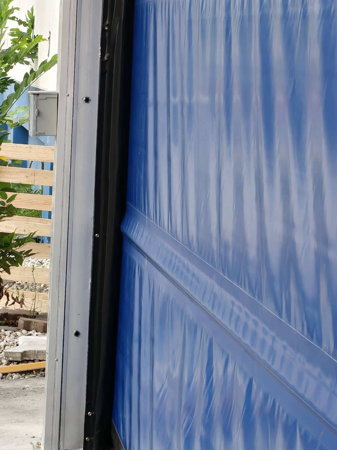 ภาพผลงานติดตั้งประตูไฮสปีด รุ่น Standard สำหรับอาหารและเครื่องดื่ม ที่สมุทรสาคร โดย OZ DOOR (20)