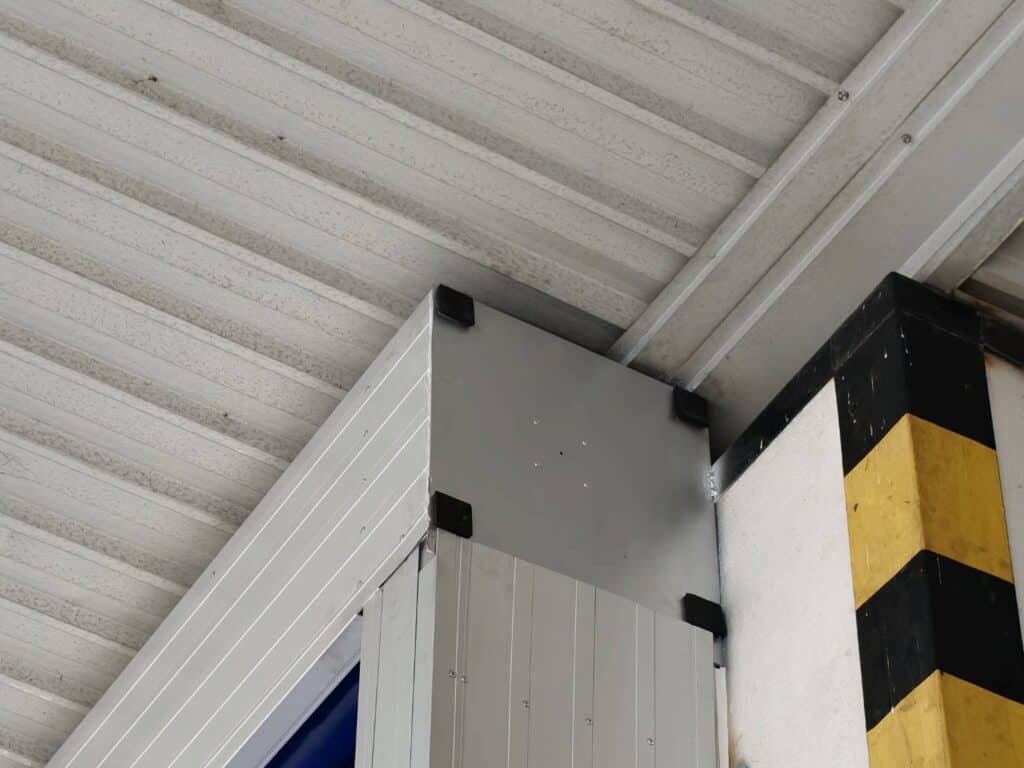 ภาพผลงานติดตั้งประตูไฮสปีด รุ่น Standard สำหรับอาหารและเครื่องดื่ม ที่สมุทรสาคร โดย OZ DOOR (22)