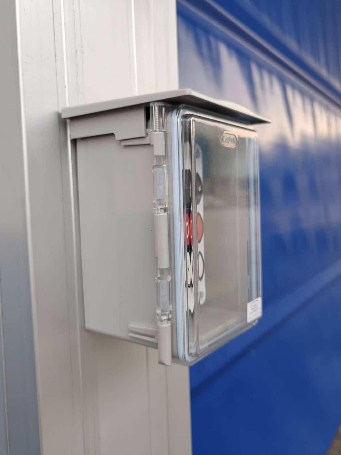 ภาพผลงานติดตั้งประตูไฮสปีด รุ่น Standard สำหรับอาหารและเครื่องดื่ม ที่สมุทรสาคร โดย OZ DOOR (24)