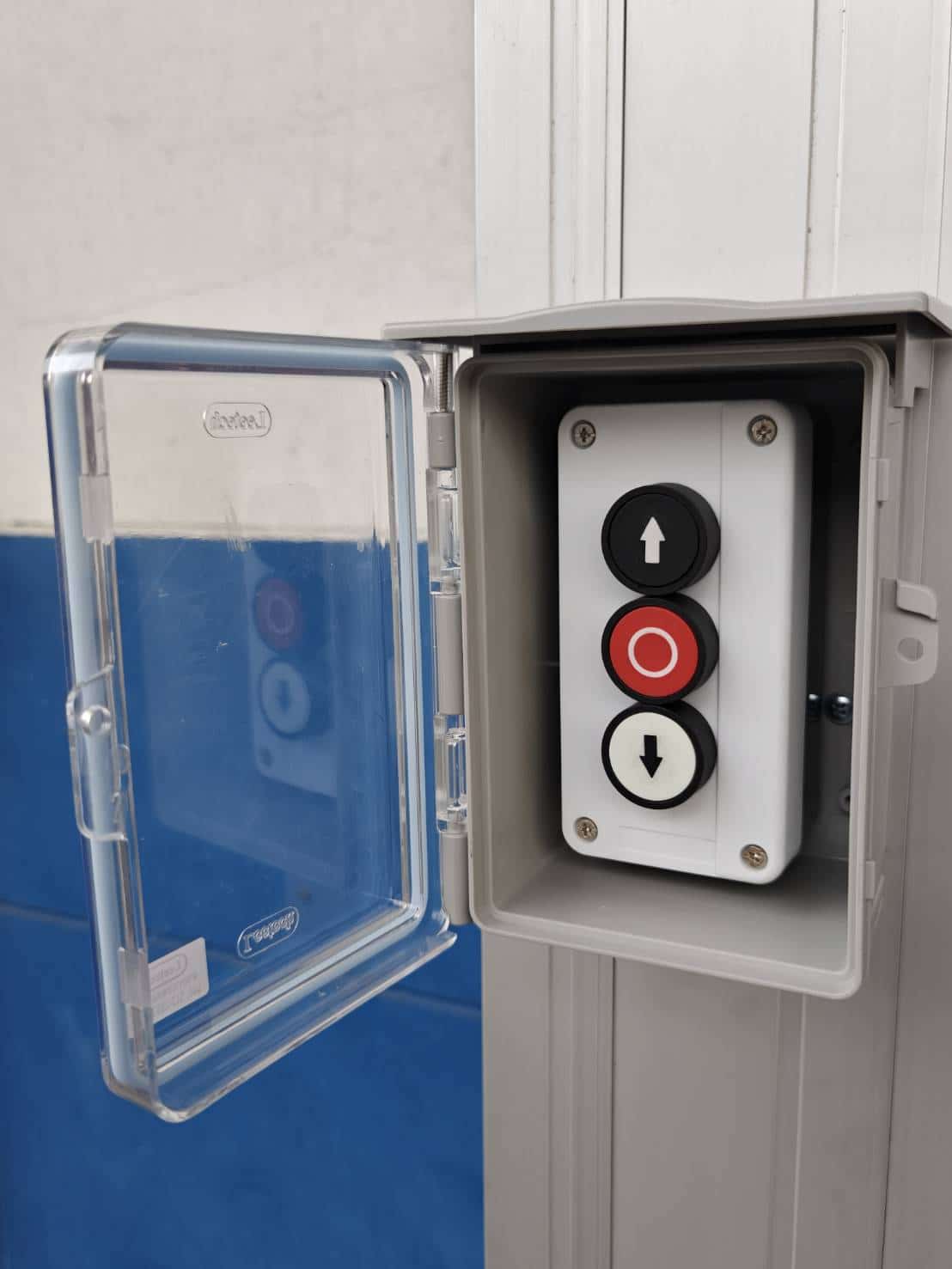 ภาพผลงานติดตั้งประตูไฮสปีด รุ่น Standard สำหรับอาหารและเครื่องดื่ม ที่สมุทรสาคร โดย OZ DOOR (25)