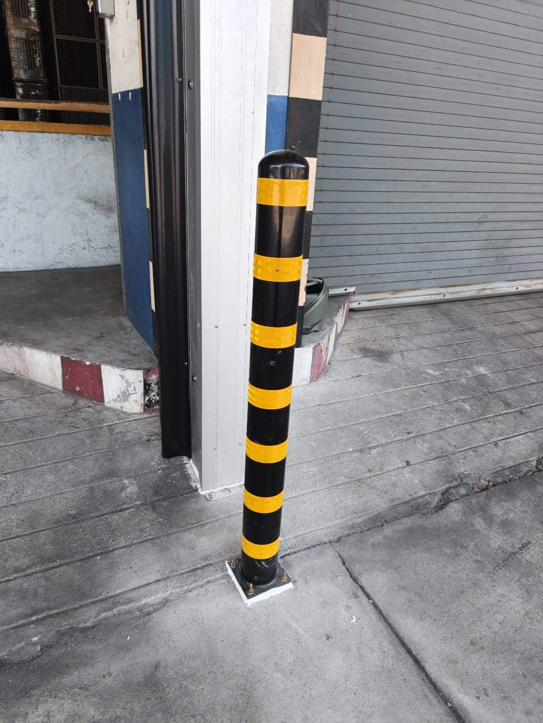 ภาพผลงานติดตั้งประตูไฮสปีด รุ่น Standard สำหรับอาหารและเครื่องดื่ม ที่สมุทรสาคร โดย OZ DOOR (29)