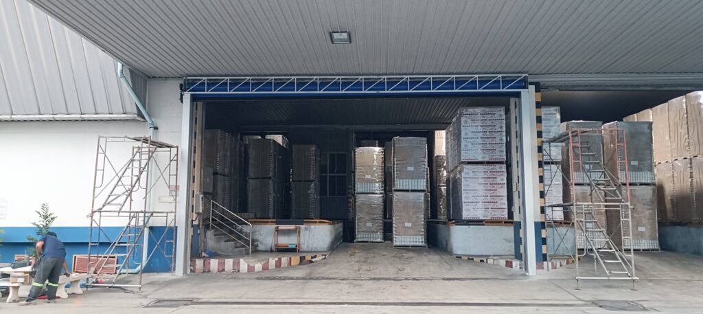 ภาพผลงานติดตั้งประตูไฮสปีด รุ่น Standard สำหรับอาหารและเครื่องดื่ม ที่สมุทรสาคร โดย OZ DOOR (36)