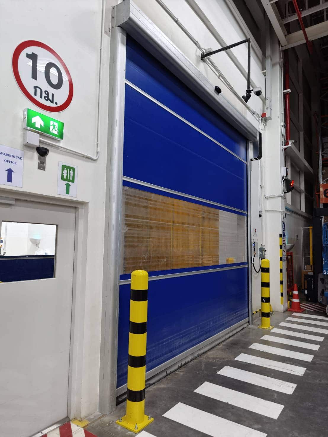 ภาพผลงานติดตั้งประตูไฮสปีด รุ่น Standard สำหรับโรงงานอุตสาหกรรม ที่ระยอง โดย OZ DOOR (9)