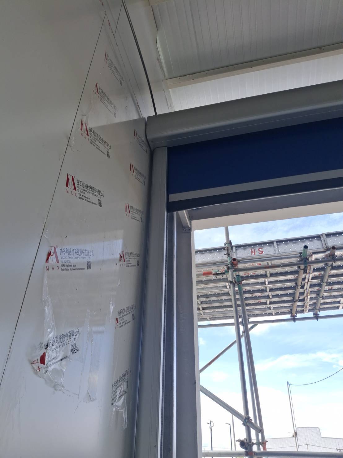 ภาพผลงานติดตั้งประตูไฮสปีด รุ่น Standard สำหรับโรงงานอุตสาหกรรม ที่ระยอง โดย OZ DOOR (15)