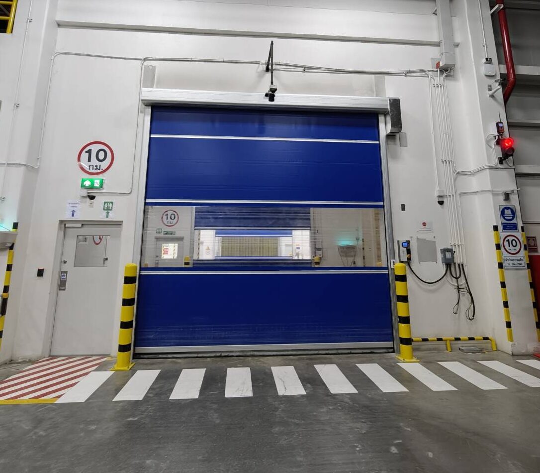 ภาพผลงานติดตั้งHigh speed door สำหรับโรงงานอุตสาหกรรม ที่ระยอง โดย OZ DOOR