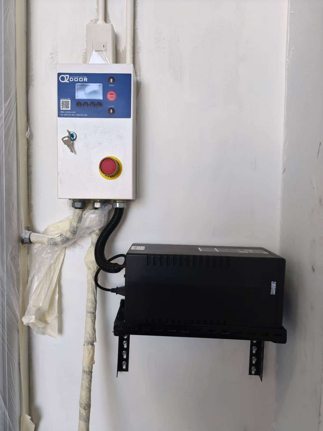 ภาพผลงานติดตั้งประตูไฮสปีด รุ่น Standard สำหรับโรงงานอุตสาหกรรม ที่ระยอง โดย OZ DOOR (12)