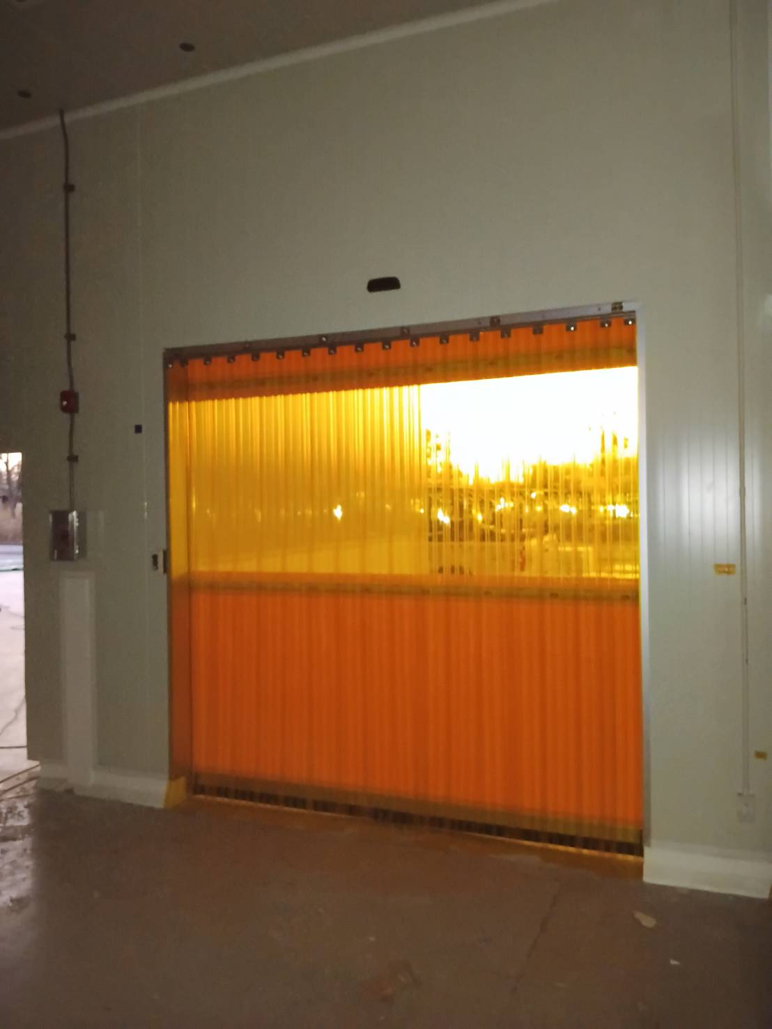 ภาพผลงานติดตั้งประตูไฮสปีด รุ่น Standard สำหรับโรงงานอุตสาหกรรม ที่สมุทรปราการ โดย OZ DOOR (6)