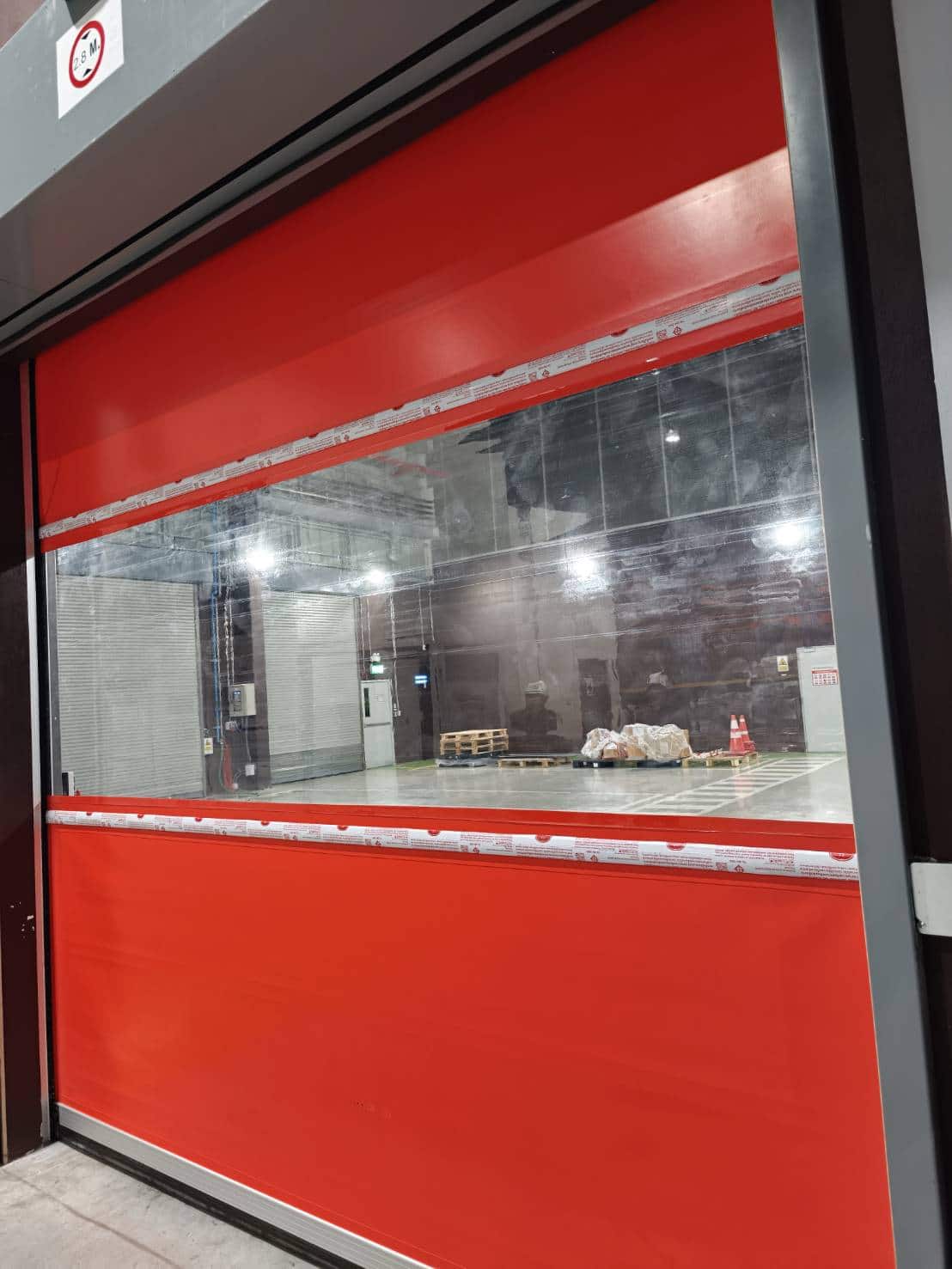 ภาพผลงานติดตั้งประตูไฮสปีด รุ่น Standard สำหรับคลังสินค้าและโลจิสติกส์ ที่ระยอง โดย OZ DOOR (3)