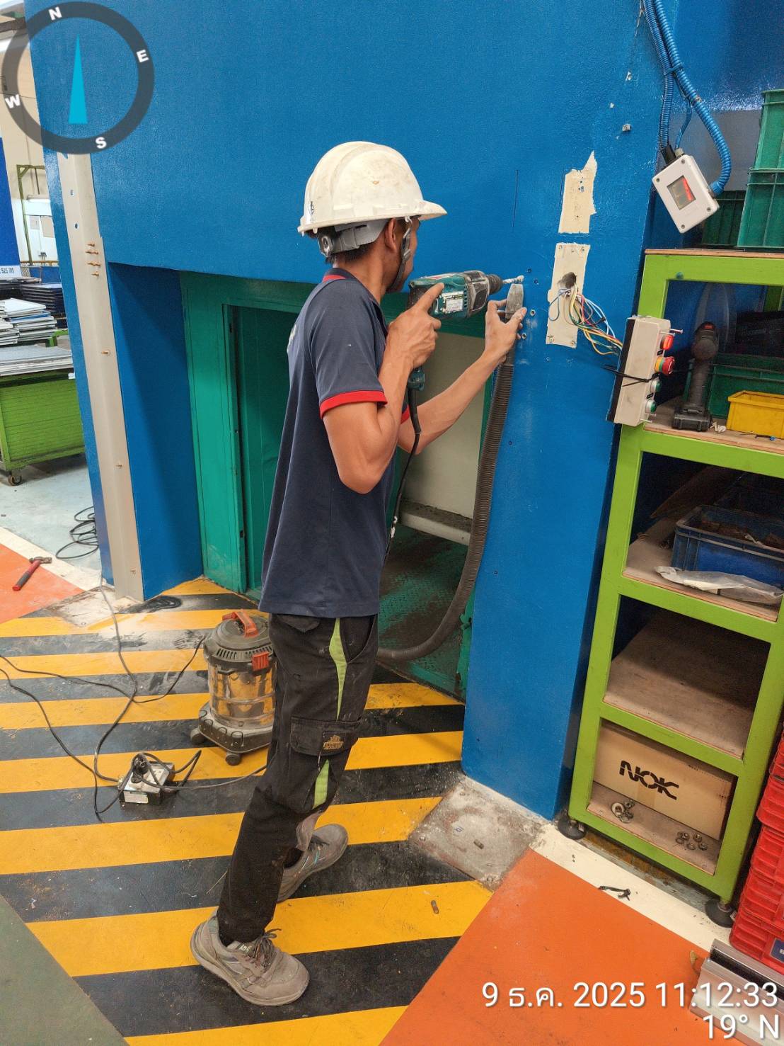 ภาพผลงานติดตั้งประตูไฮสปีด รุ่น Standard สำหรับคลังสินค้าและโลจิสติกส์ ที่ระยอง โดย OZ DOOR (3)