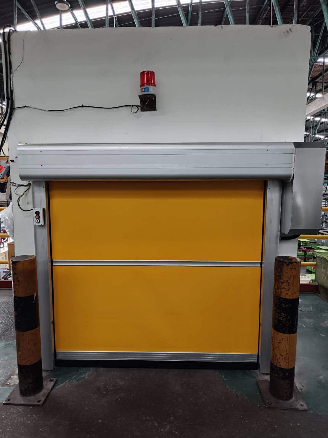 ภาพผลงานติดตั้งประตูไฮสปีด รุ่น Standard สำหรับคลังสินค้าและโลจิสติกส์ ที่ระยอง โดย OZ DOOR (6)