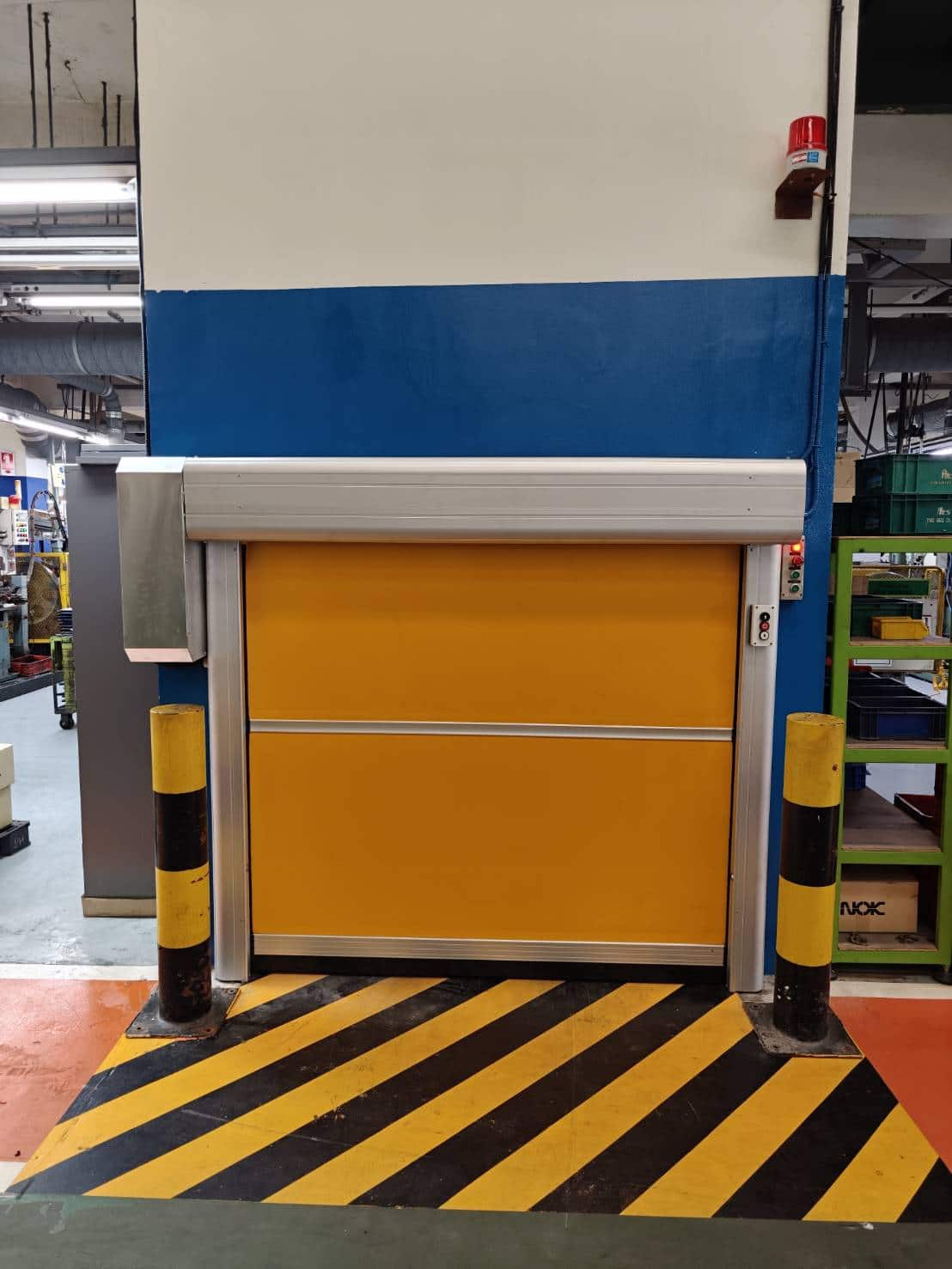 ภาพผลงานติดตั้งประตูไฮสปีด รุ่น Standard สำหรับคลังสินค้าและโลจิสติกส์ ที่ระยอง โดย OZ DOOR (8)