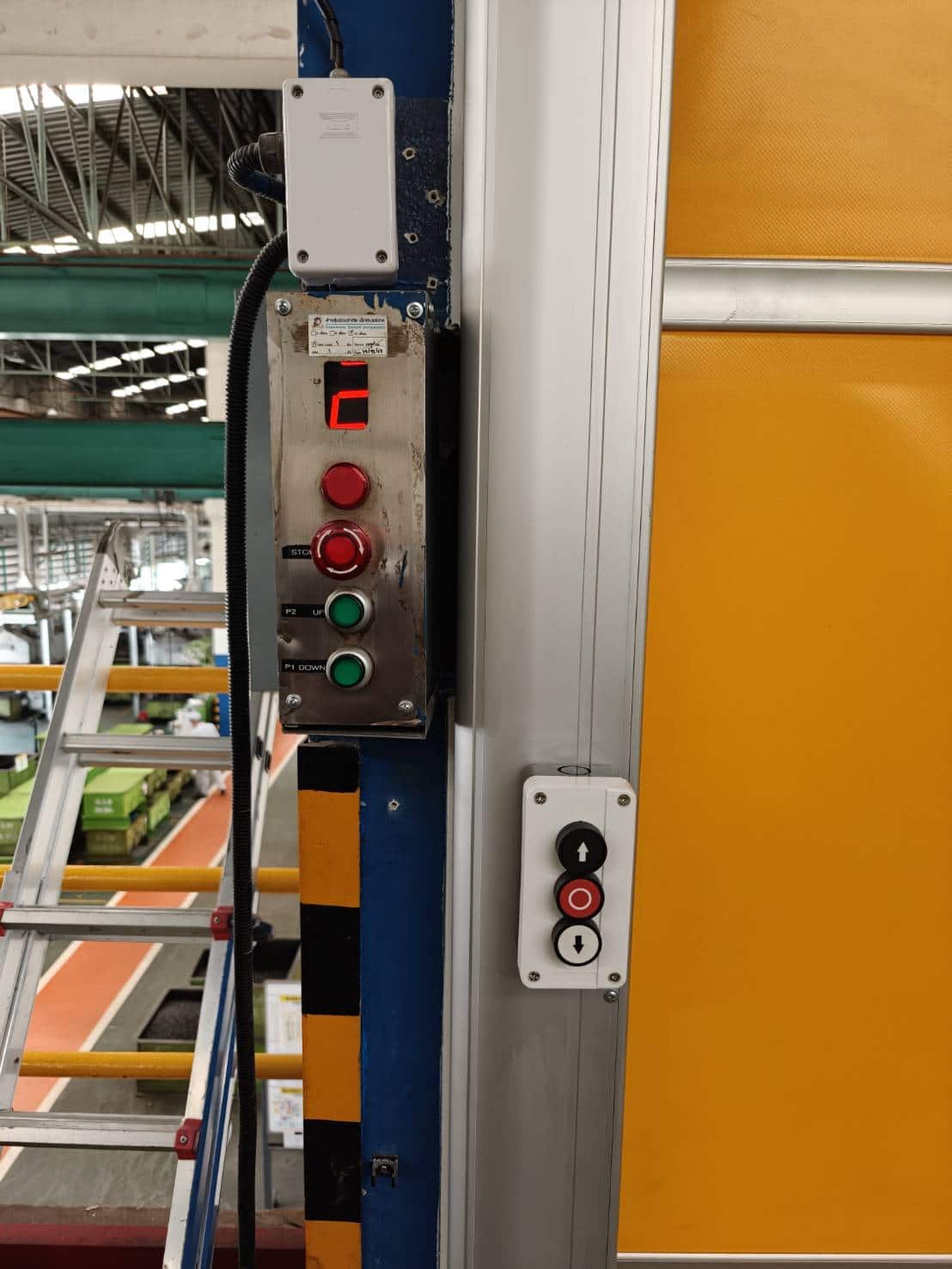 ภาพผลงานติดตั้งประตูไฮสปีด รุ่น Standard สำหรับคลังสินค้าและโลจิสติกส์ ที่ระยอง โดย OZ DOOR (15)