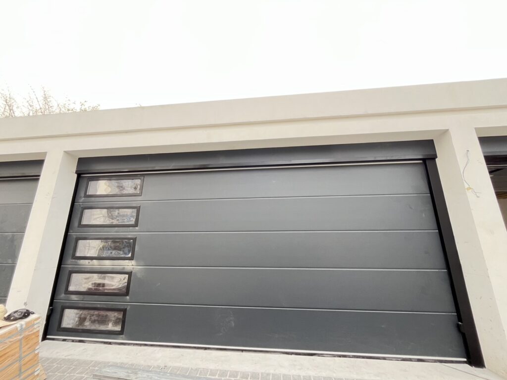 Installation photo of Garage Doors for Single House in Samut Prakan by OZ DOOR (7)