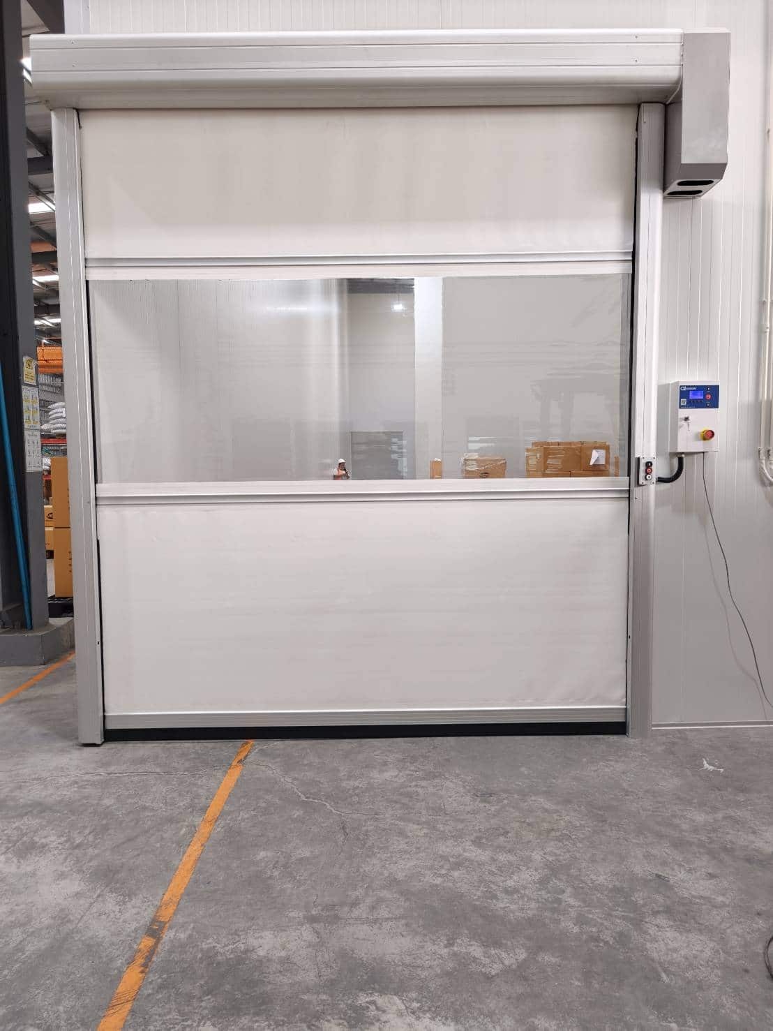 ภาพผลงานติดตั้งประตูไฮสปีด รุ่น Standard สำหรับโรงงานอุตสาหกรรม ที่ระยอง โดย OZ DOOR (2)