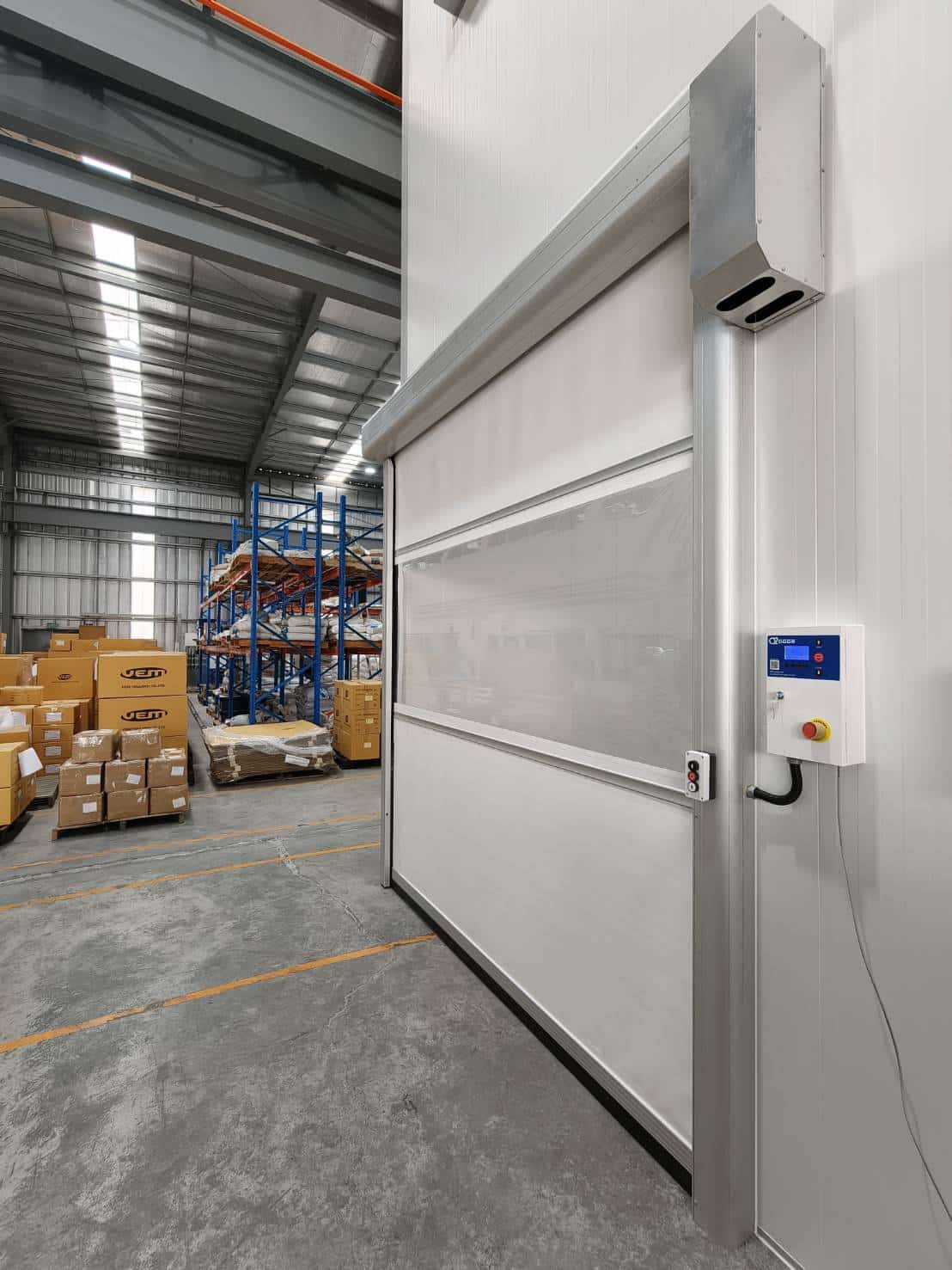 ภาพผลงานติดตั้งประตูไฮสปีด รุ่น Standard สำหรับโรงงานอุตสาหกรรม ที่ระยอง โดย OZ DOOR (3)