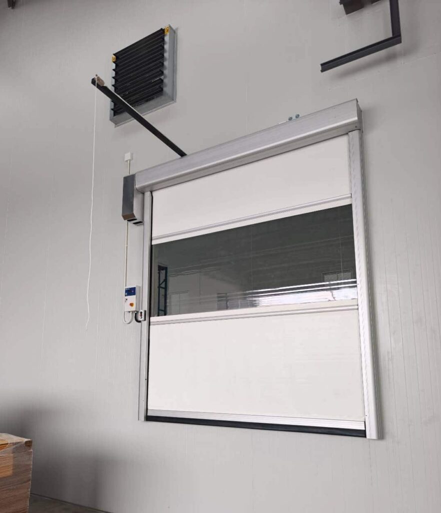 ภาพผลงานติดตั้งประตูไฮสปีด รุ่น Standard สำหรับโรงงานอุตสาหกรรม ที่ระยอง โดย OZ DOOR (4)