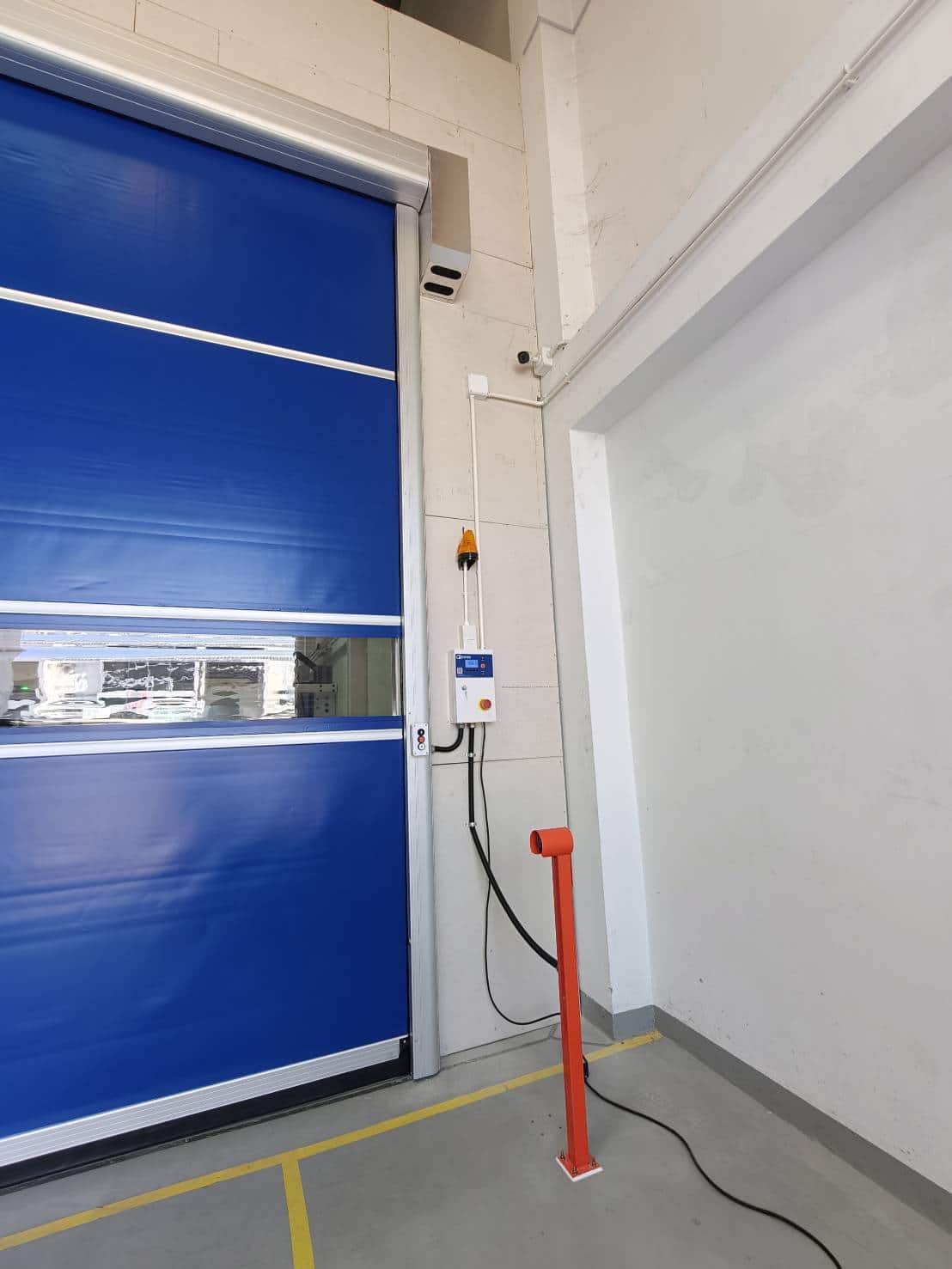 ภาพผลงานติดตั้งประตูไฮสปีด รุ่น Standard สำหรับโรงงานอุตสาหกรรม ที่สมุทรปราการ โดย OZ DOOR (6)