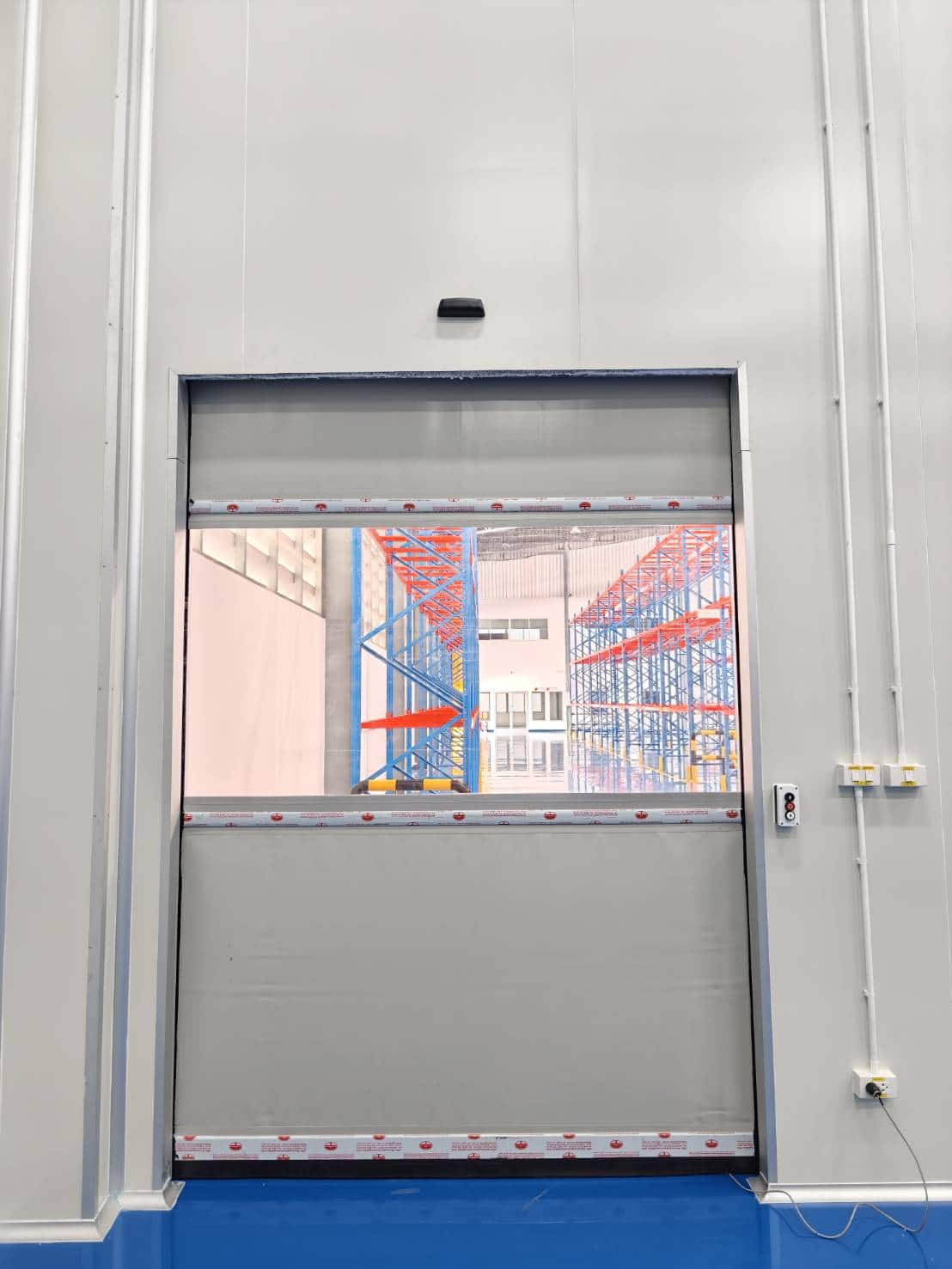 ภาพผลงานติดตั้งประตูไฮสปีด รุ่น Standard สำหรับโรงงานอุตสาหกรรม ที่สมุทรปราการ โดย OZ DOOR (4)