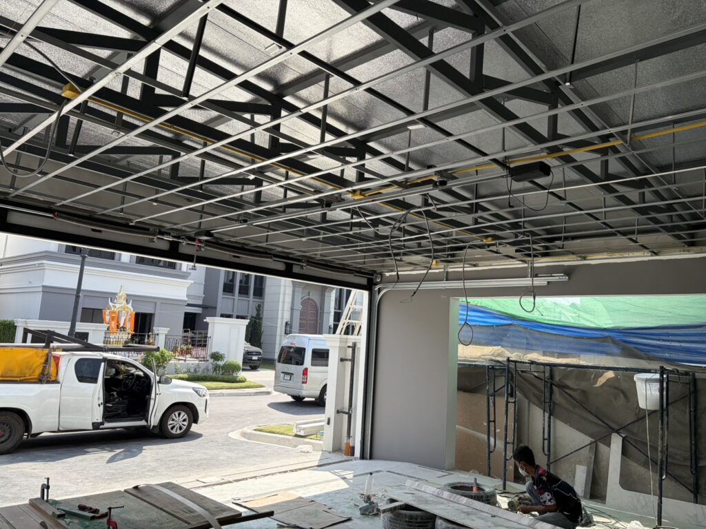 Installation photo of Garage Doors for Single House in Bangkok by OZ DOOR (5)