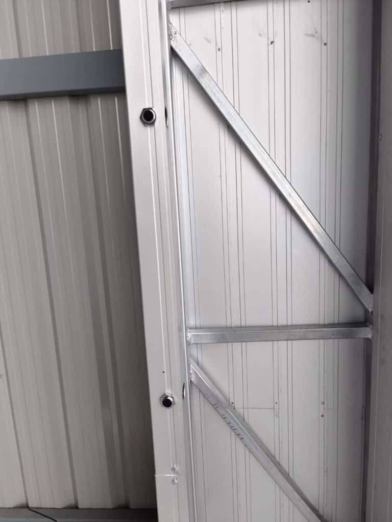 Installation photo of High Speed Doors for พื้นที่อุตสาหกรรมเฉพาะ พื้นที่ควบคุมมลพิษ in Bangkok by OZ DOOR (5)