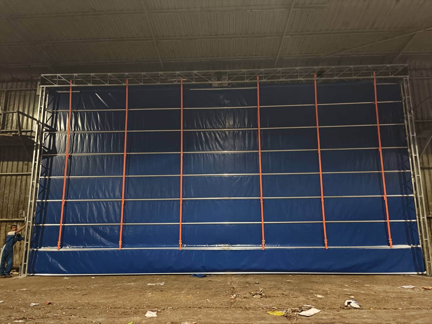 Installation photo of High Speed Doors for พื้นที่อุตสาหกรรมเฉพาะ พื้นที่ควบคุมมลพิษ in Bangkok by OZ DOOR