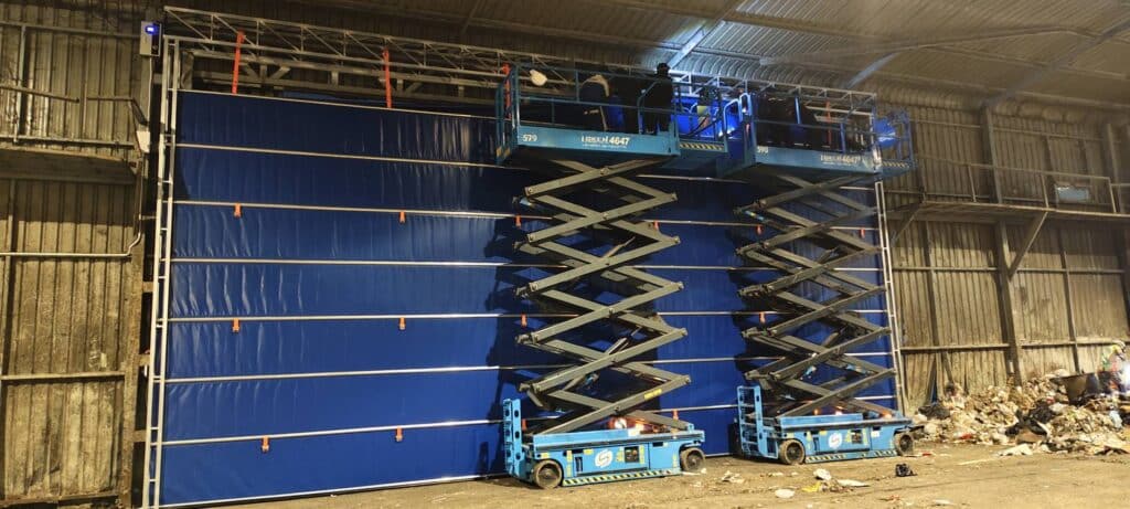 Installation photo of High Speed Doors for พื้นที่อุตสาหกรรมเฉพาะ พื้นที่ควบคุมมลพิษ in Bangkok by OZ DOOR (6)