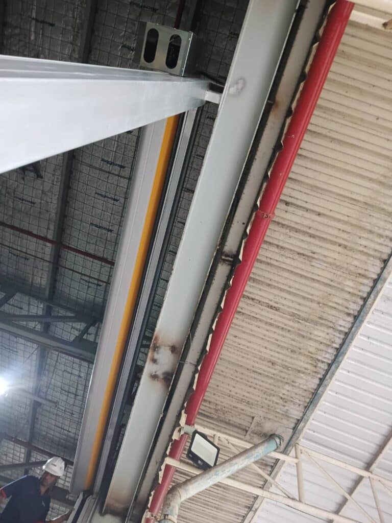 Installation photo of High Speed Doors for Manufacturing in Prachin Buri by OZ DOOR (9)