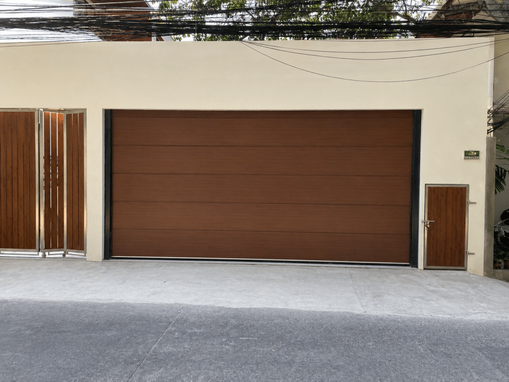 Installation photo of Standard Garage Door for Single House in Bangkok by OZ DOOR