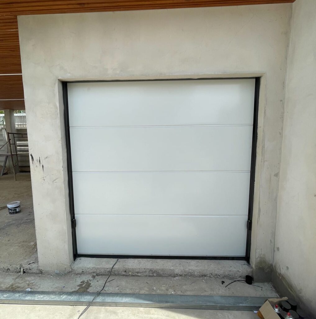 Installation photo of Standard Garage Door for Single House in Prachuap Khiri Khan by OZ DOOR