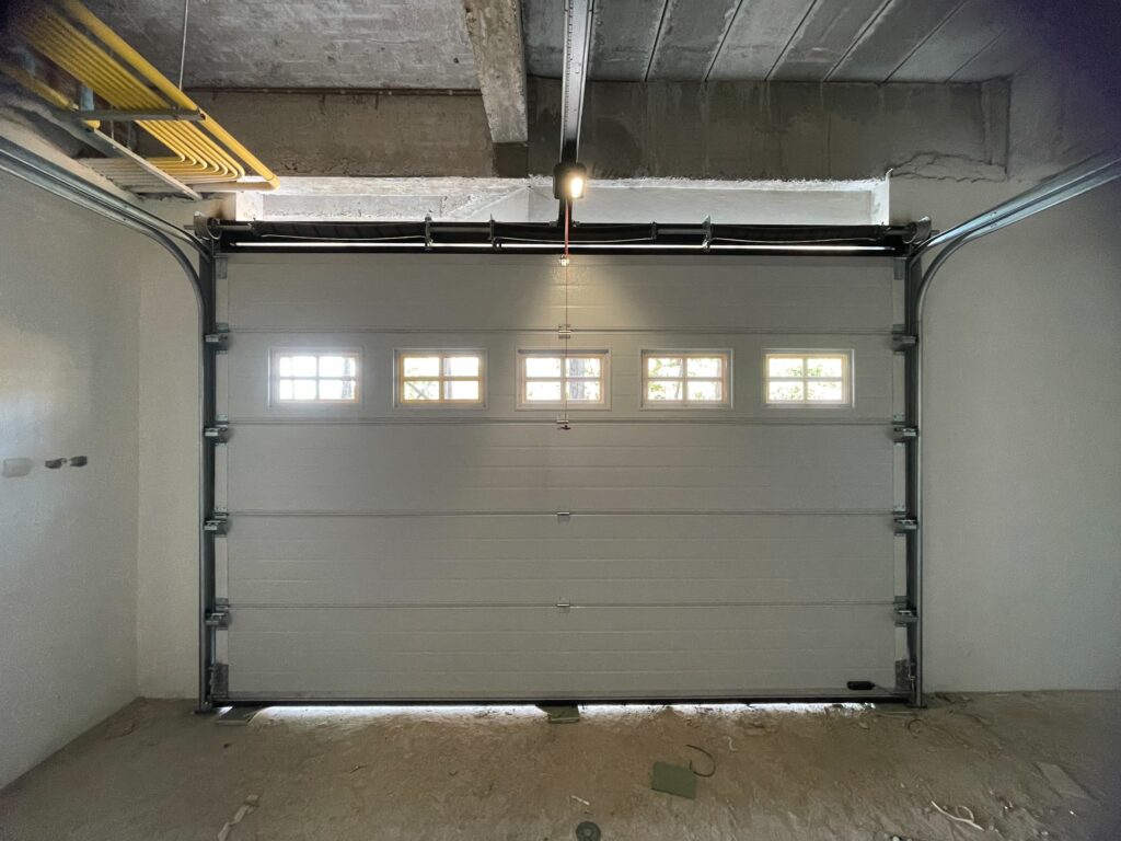 Installation photo of Standard Garage Door for Single House in Phetchabun by OZ DOOR (5)