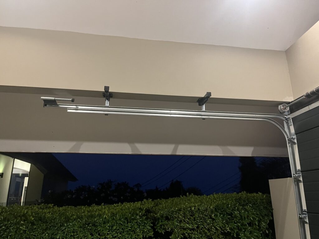 Installation photo of Standard Garage Door for Single House in Surat Thani by OZ DOOR (3)