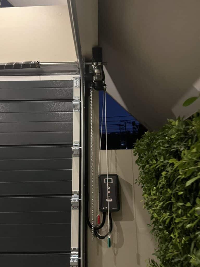 Installation photo of Standard Garage Door for Single House in Surat Thani by OZ DOOR (6)